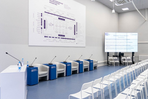 Зал мероприятий «Юпитер» в ТГУ г. Тамбов оборудован конференц-системой VISSONIC