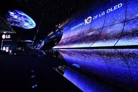 LG представляет на CES 2023 инсталляцию из 260 гибких дисплеев
