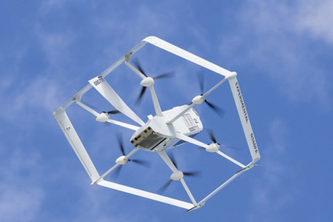 Amazon запускает сервис доставки дронами Prime Air