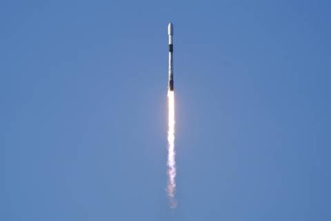 Южная Корея запустила первый лунный орбитальный аппарат на ракете SpaceX Falcon 9