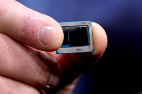 Intel заявляет, что дефицит чипов может продлиться несколько лет