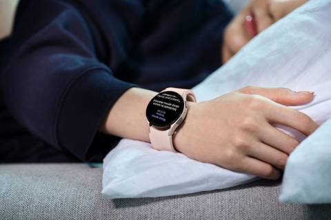 Samsung внедряет в Galaxy Watch функцию обнаружения апноэ во сне